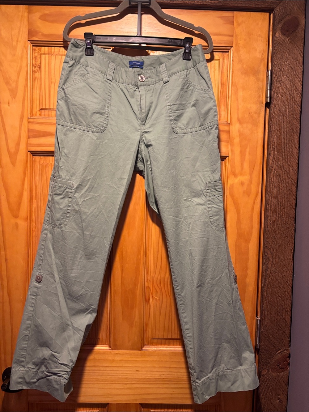 Women’s Dockers Light Sage Cargo Pants with Utility Pockets
